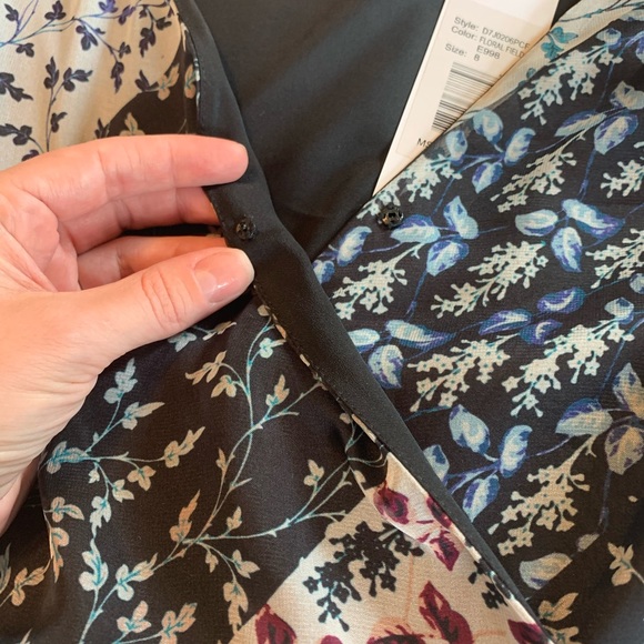 NWT Devlin dress with sheer bell-sleeves - Picture 7 of 8